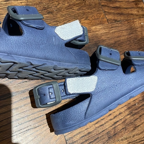 Toddler 9 Sandals - Picture 3 of 4